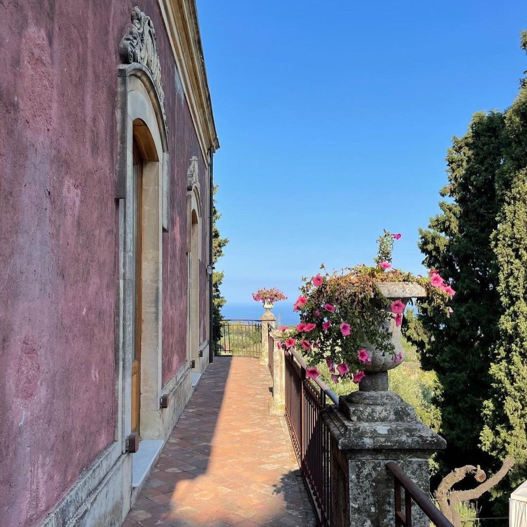 STAY IN SICILY - Monaci delle Terre Nere