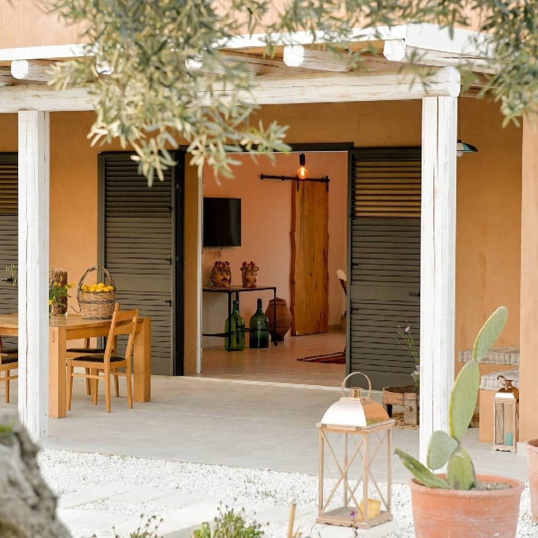 STAY IN SICILY - B&B Luccicamare