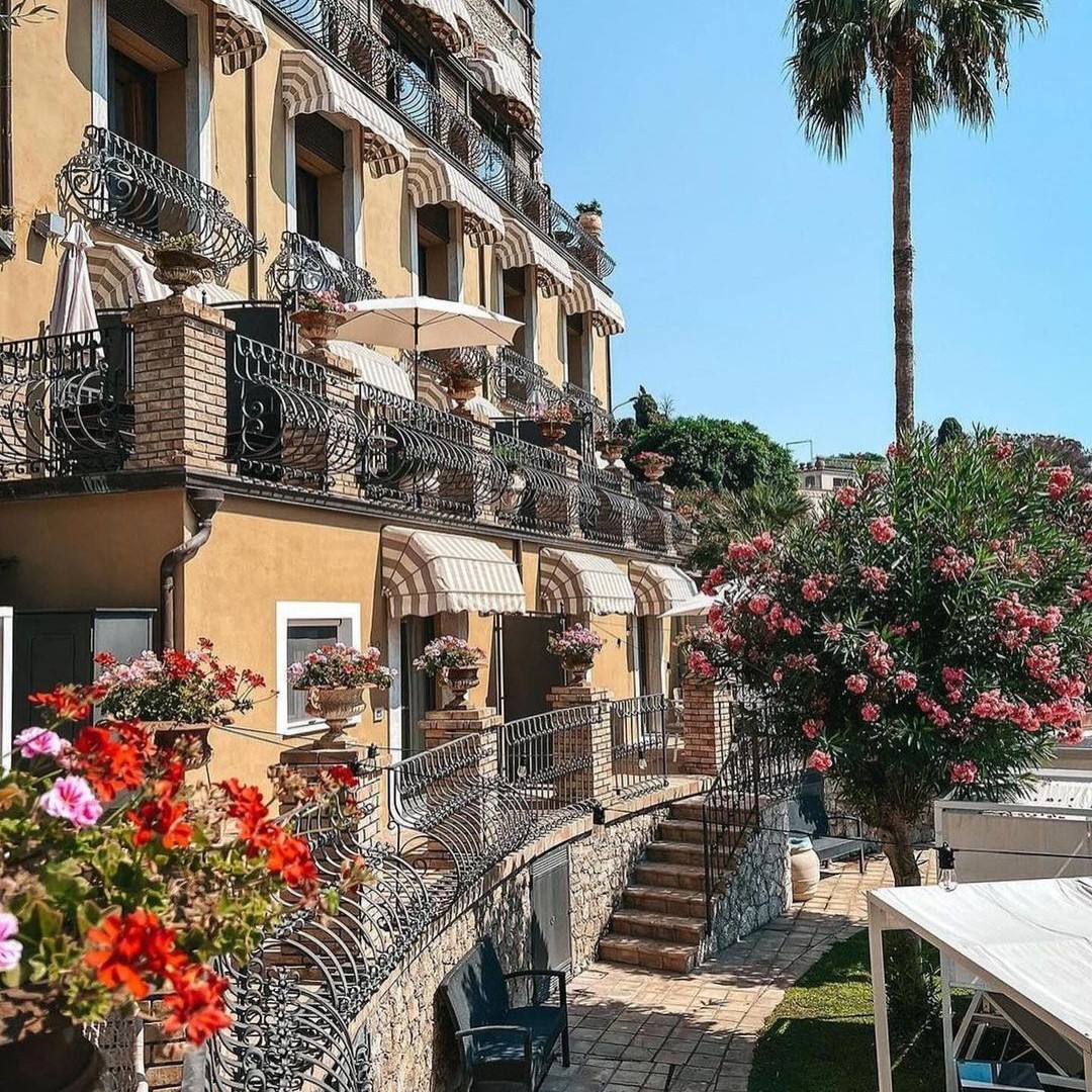 STAY IN SICILY - Hotel Villa Ducale